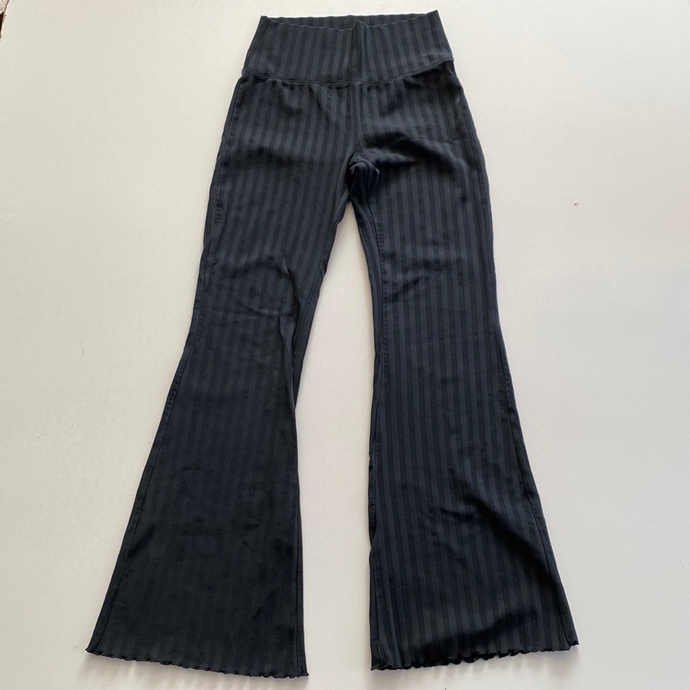 Aerie Offline Flare Ribbed Yoga Pants